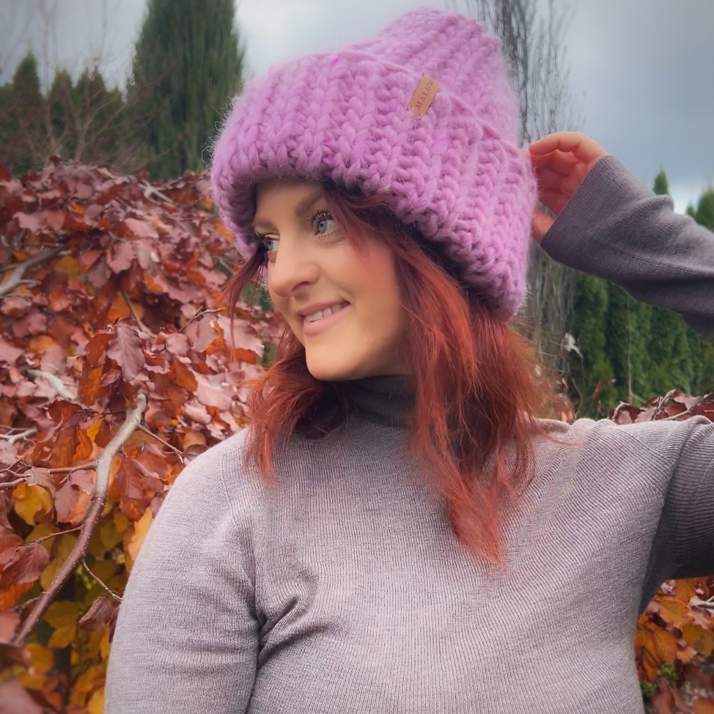 różowa wełniana beanie